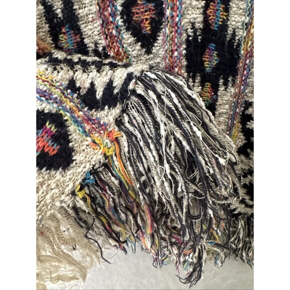 Women's Poncho knit Sweater Aztec Multicolor Metallic Patches Button Side Sz 10 - Picture 10 of 15